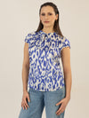 APART bedruckte Bluse aus matt schimmerndem Satin mit Allover-Druckmuster | royalblau-creme