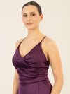 APART Satin-Abendkleid mit Wickeleffekt | pflaume