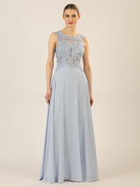 APART Abendkleid im Materialmix aus bestickter Spitze und Chiffon | hellblau