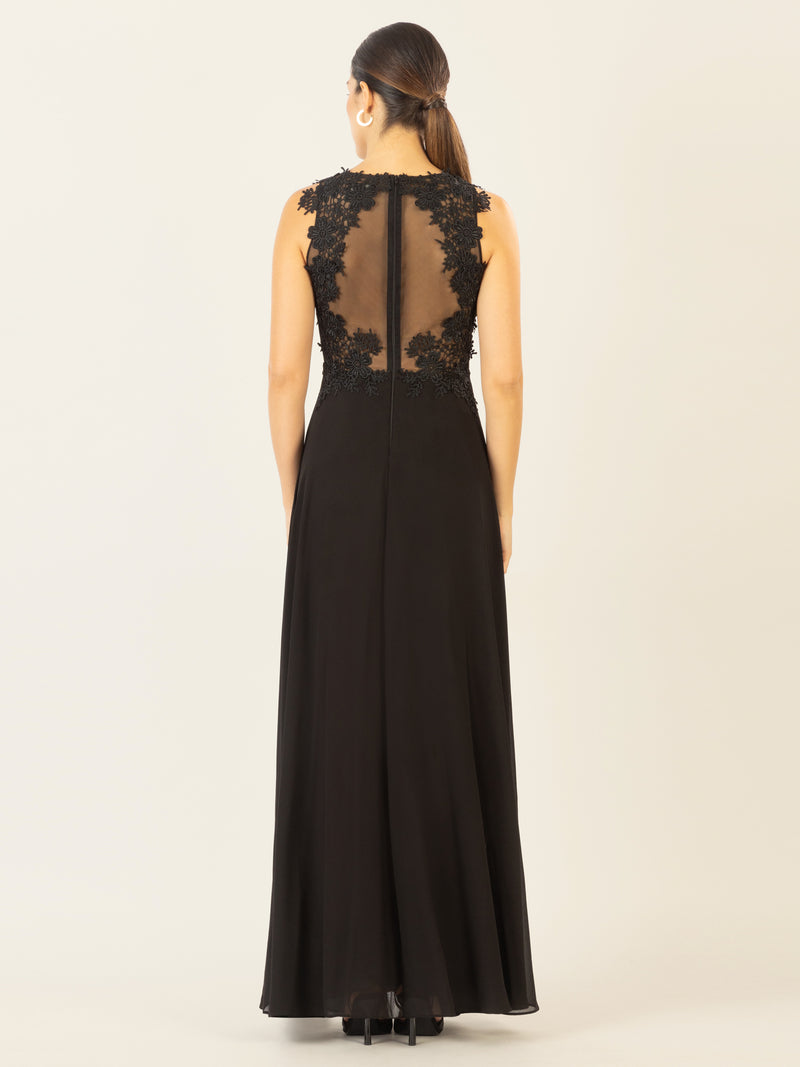 APART Abendkleid im Materialmix aus bestickter Spitze und Chiffon | schwarz