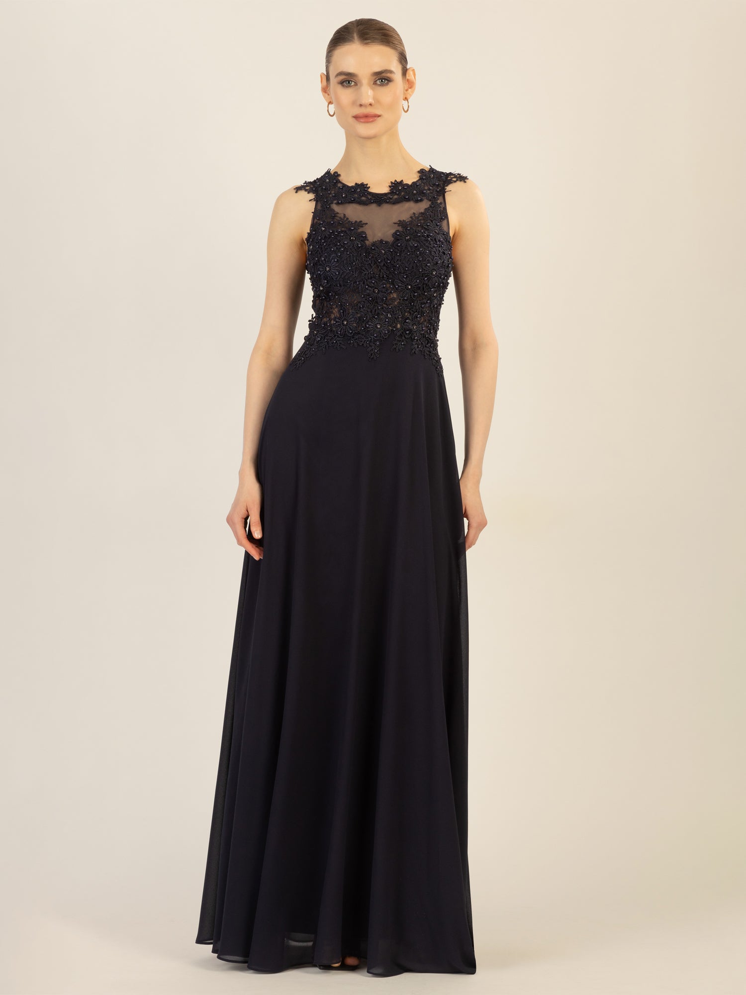 APART Abendkleid im Materialmix aus bestickter Spitze und Chiffon | nachtblau