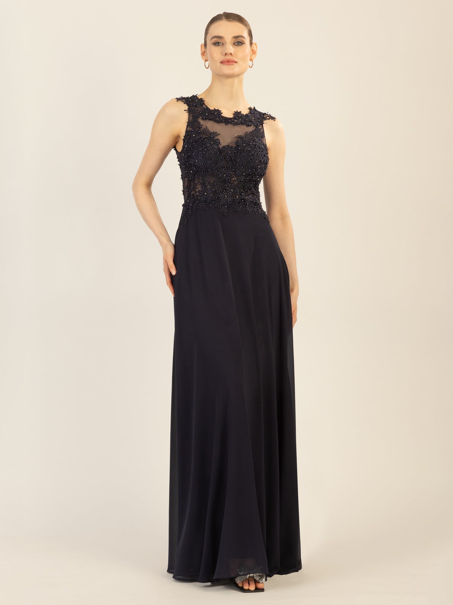 APART Abendkleid im Materialmix aus bestickter Spitze und Chiffon | nachtblau