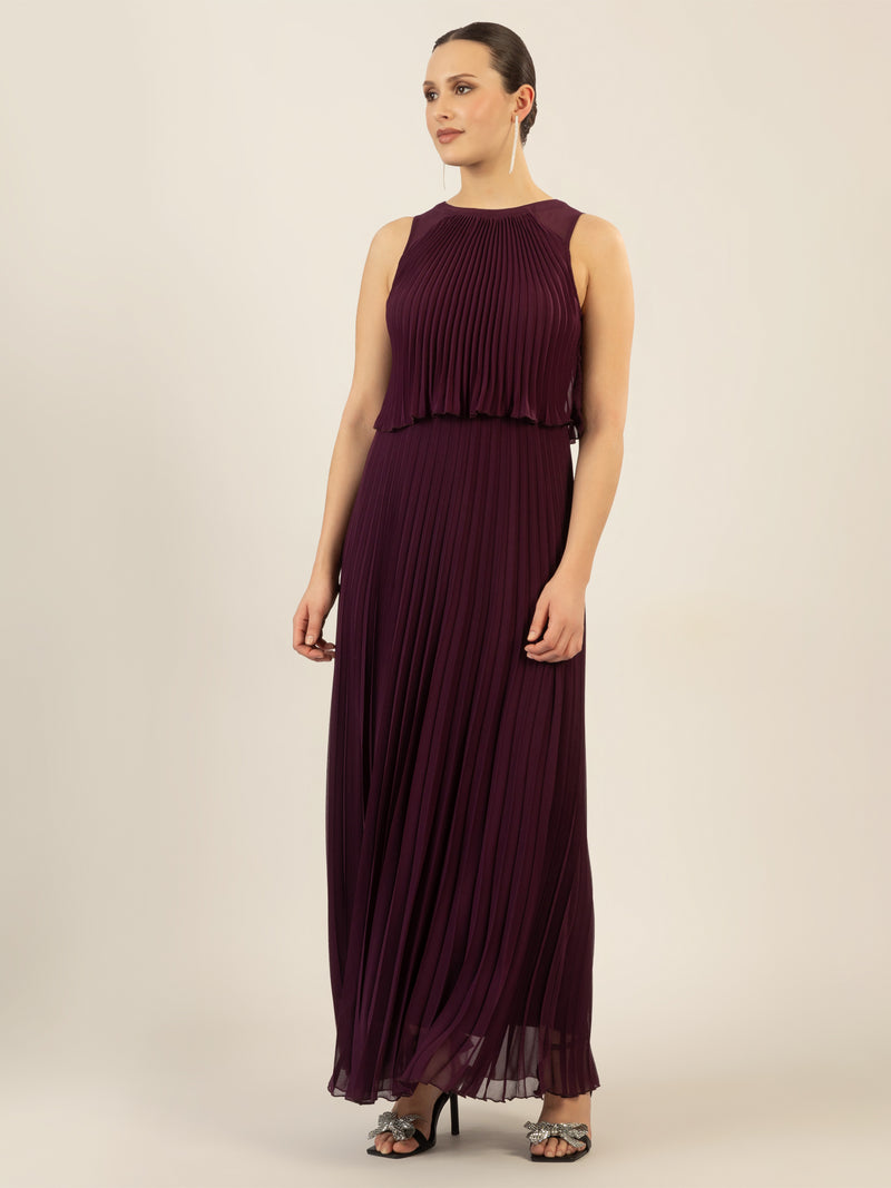 APART Abendkleid mit lose fallendem Sonnenplissee-Part bis zur Taille | pflaume