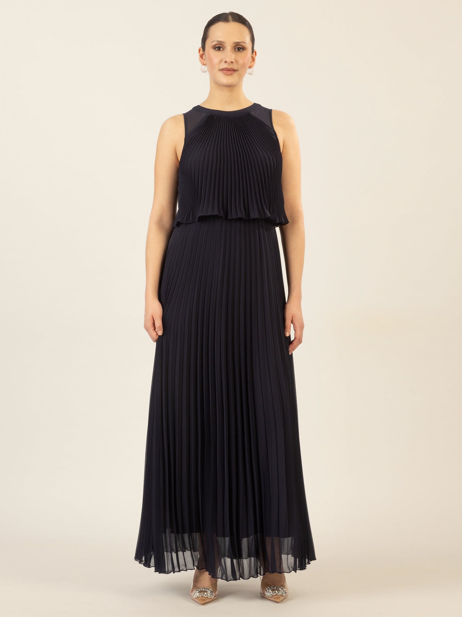 APART Abendkleid mit lose fallendem Sonnenplissee-Part bis zur Taille | nachtblau