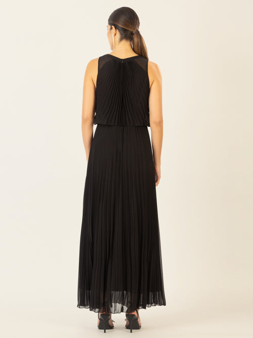 APART Abendkleid mit lose fallendem Sonnenplissee-Part bis zur Taille | schwarz image 1