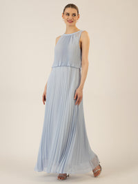 APART Abendkleid mit lose fallendem Sonnenplissee-Part bis zur Taille | hellblau