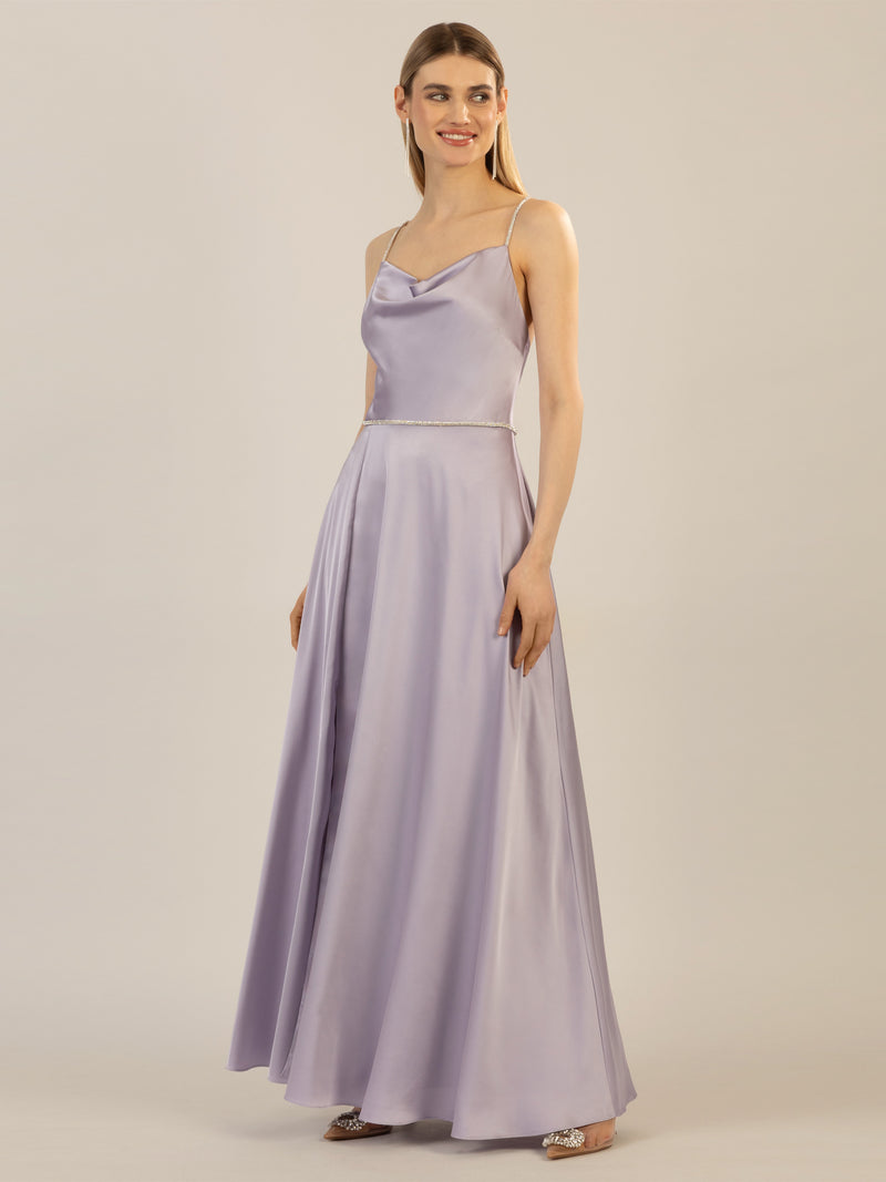 APART langes Satinkleid aus mattschimmerndem Satin | lavendel