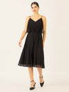 APART kurzes Plisseekleid in 2in1 Optik | schwarz