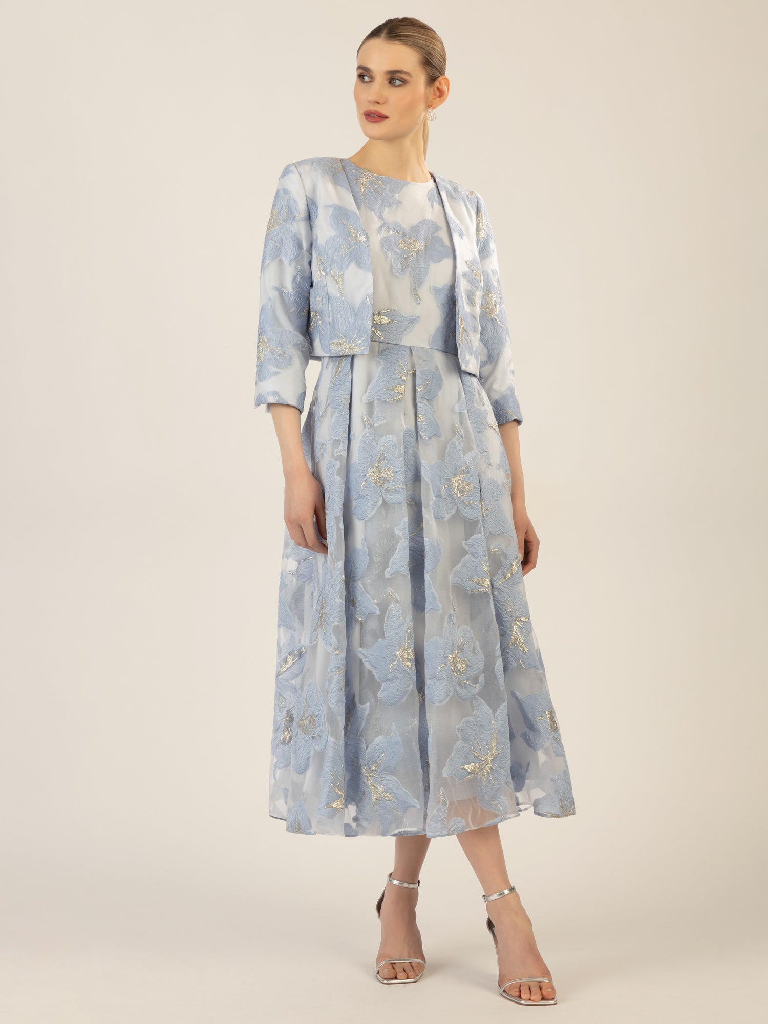 APART Jacquard Bolero aus einem strukturierten Organza-Jacquard | hellblau-creme
