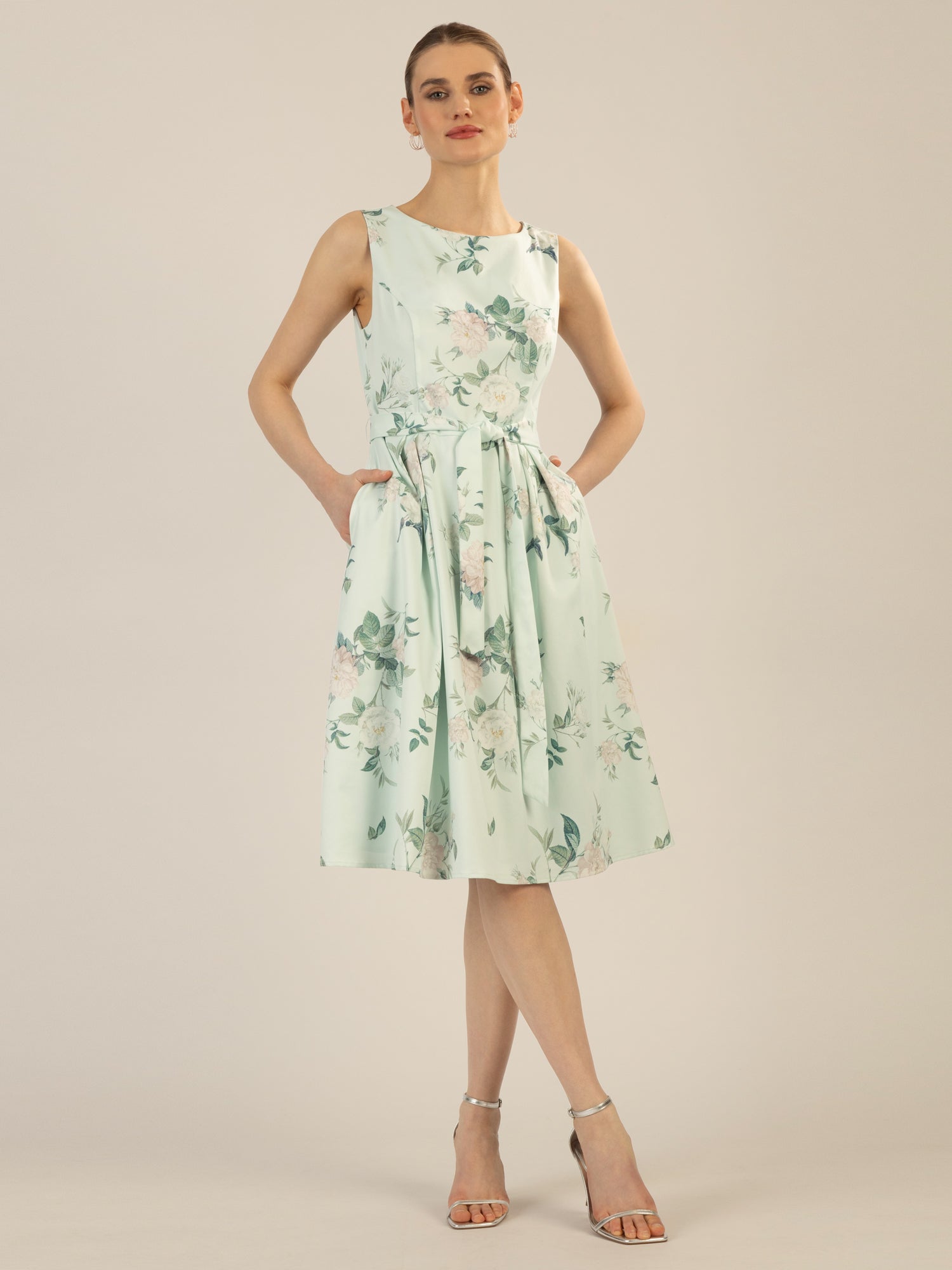 APART Satinkleid aus mattschimmerndem Satin mit allover Blumen-Druck | jade-multicolor