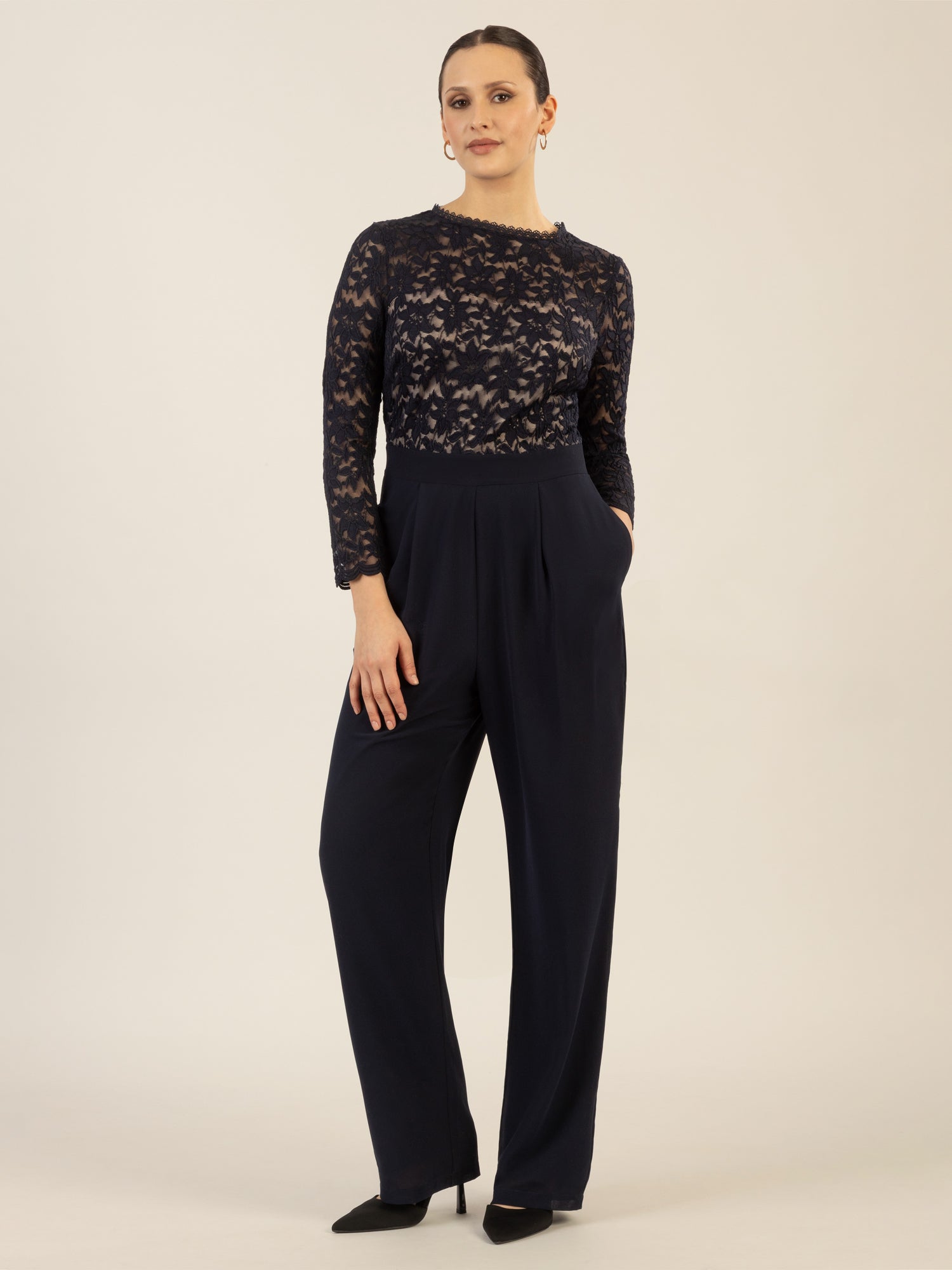 APART Overall aus elastischer und plastischer Spitze | nachtblau-nude