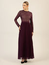 APART Abendkleid mit breiter Spitze verziert | pflaume-nude
