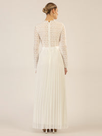 APART Abendkleid mit breiter Spitze verziert | creme-nude