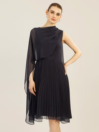APART Cocktailkleid mit Chiffoncape und Plisseerock | nachtblau