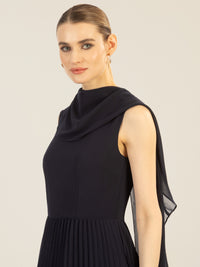 APART Cocktailkleid mit Chiffoncape und Plisseerock | nachtblau