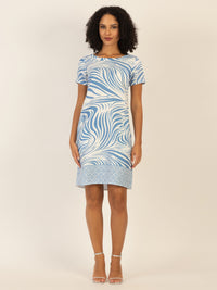 Mint & Mia Kurzes bedrucktes Kleid mit Zebraprint und Bordüre | creme-hellblau
