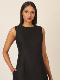 Mint & Mia Langes Leinen Kleid mit Rundhalsausschnitt | schwarz