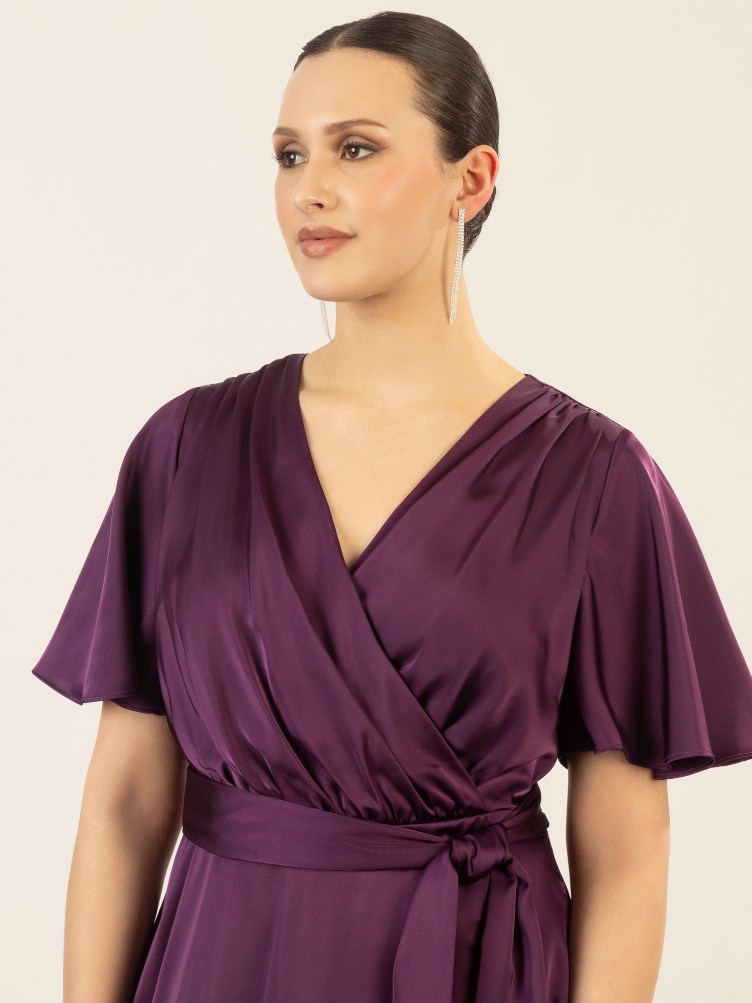 APART Midi-Satinkleid us mattschimmerndem Satin | pflaume