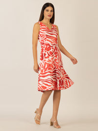 APART kurzes Kleid aus Jersey-Stoff, allover mit grafischem Print | koralle-multicolor
