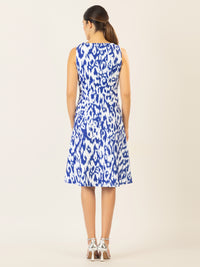 APART kurzes Kleid aus Jersey-Stoff, allover mit grafischem Print | royalblau-creme