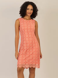 APART Spitzenkleid in leichter A- Form aus Blüten Spitze | koralle-multicolor