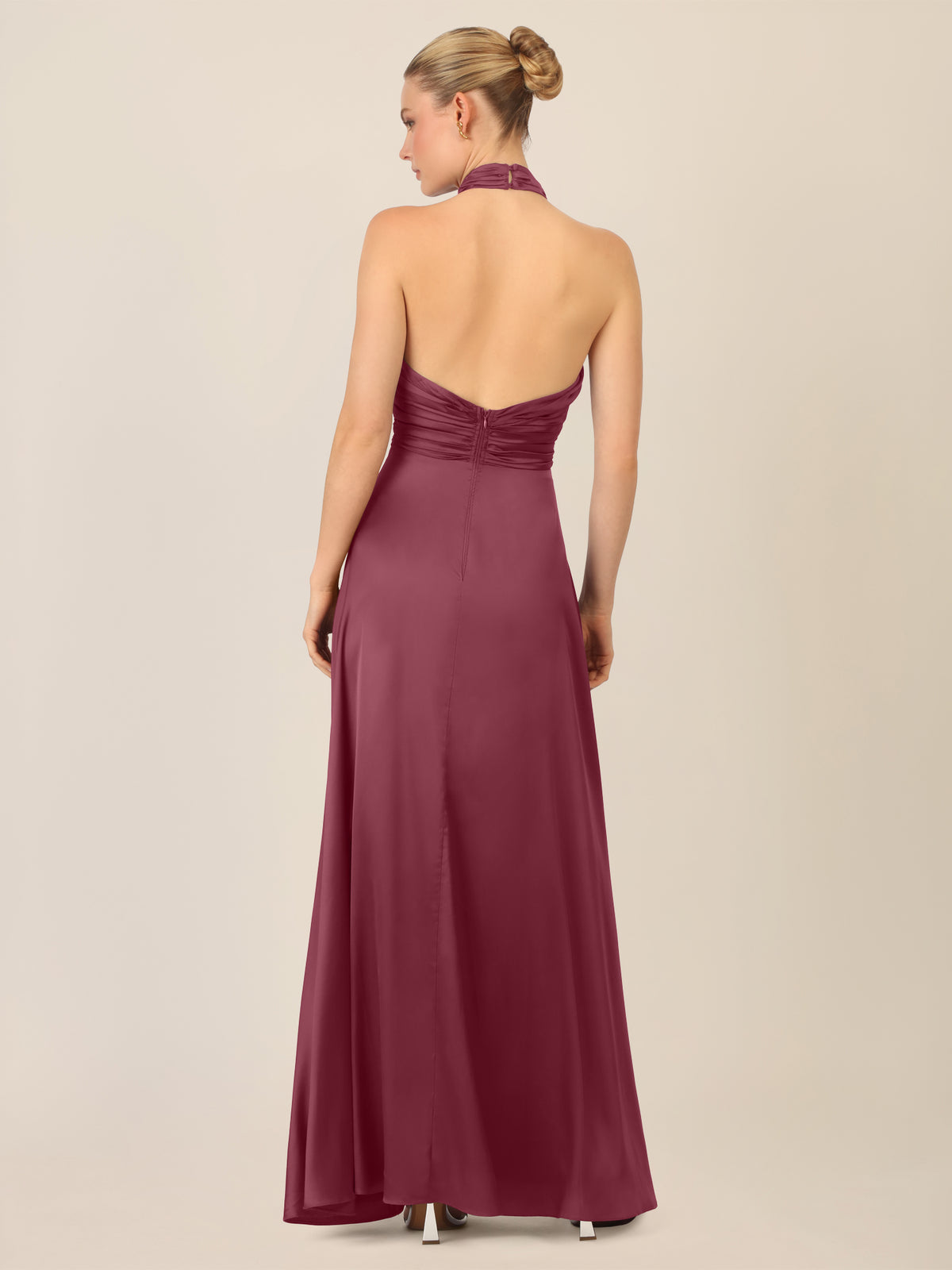 APART Satinkleid mit Neckholder und Drapierung | bordeauxrot