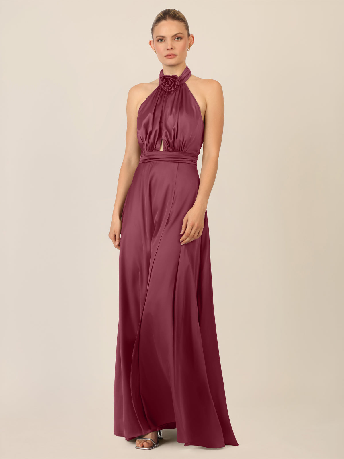 APART Satinkleid mit Neckholder und Drapierung | bordeauxrot