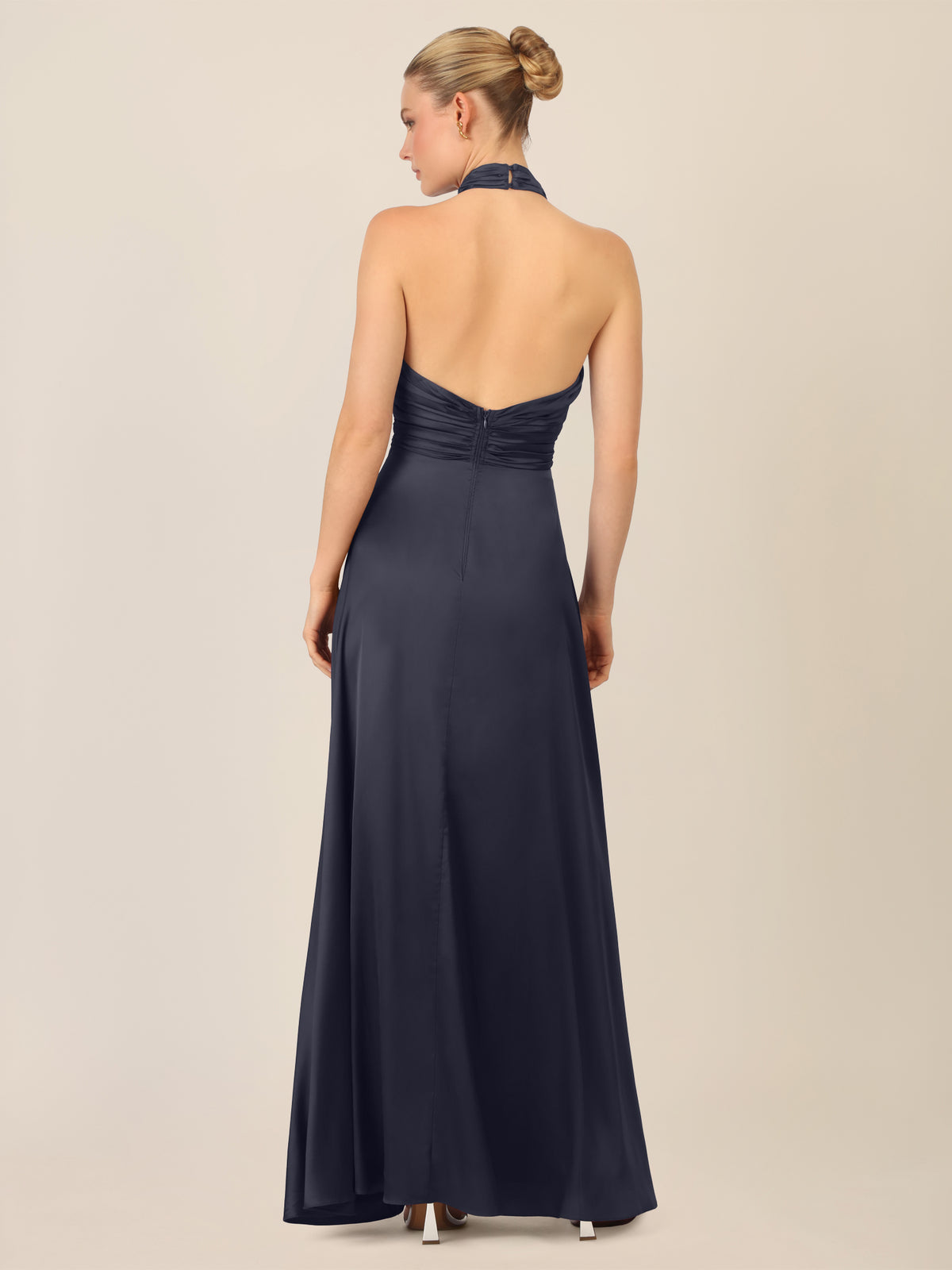 APART Satinkleid mit Neckholder und Drapierung | nachtblau