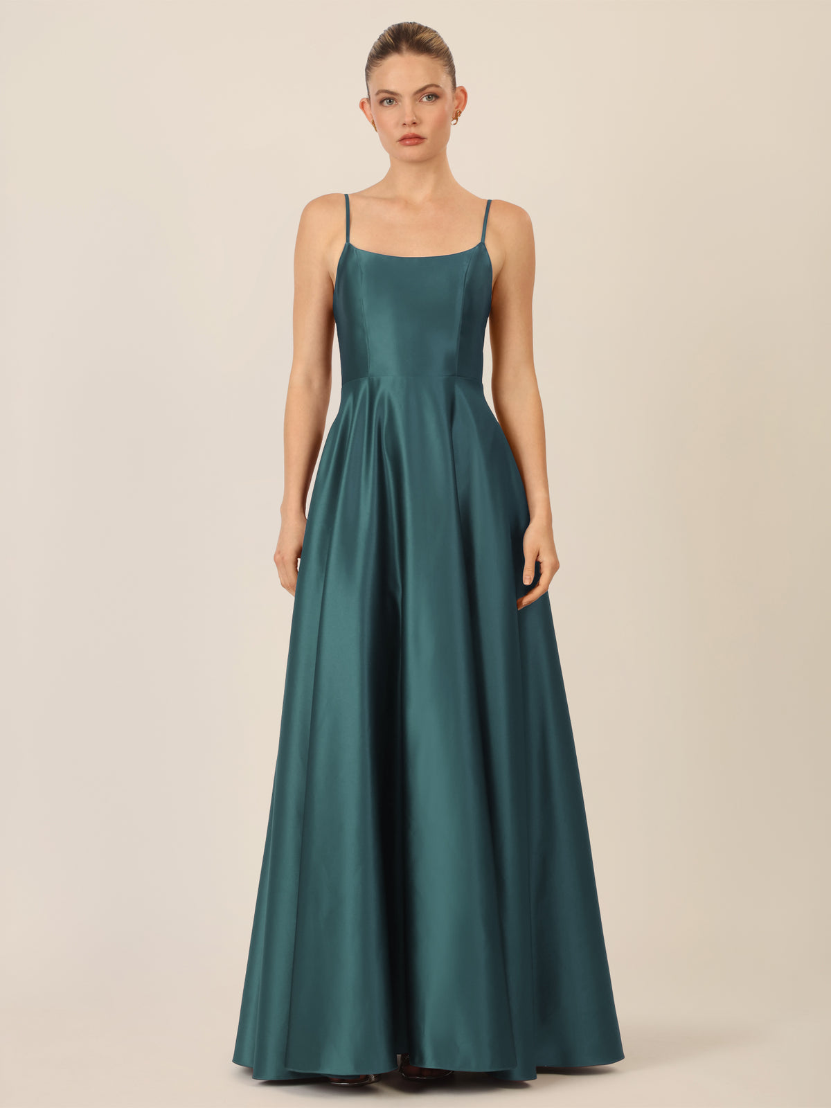 APART Langes Ballkleid aus Satin mit Spaghettiträgern | dunkelgrün