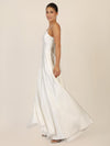 APART Langes Ballkleid aus Satin mit Spaghettiträgern | creme
