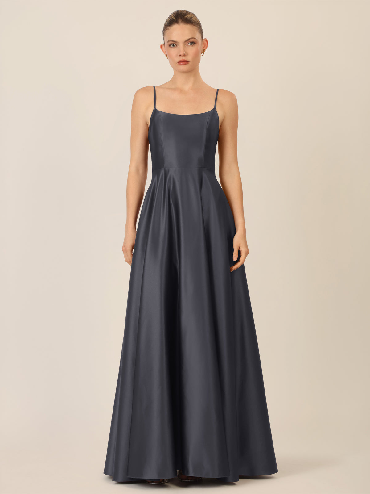 APART Langes Ballkleid aus Satin mit Spaghettiträgern | nachtblau