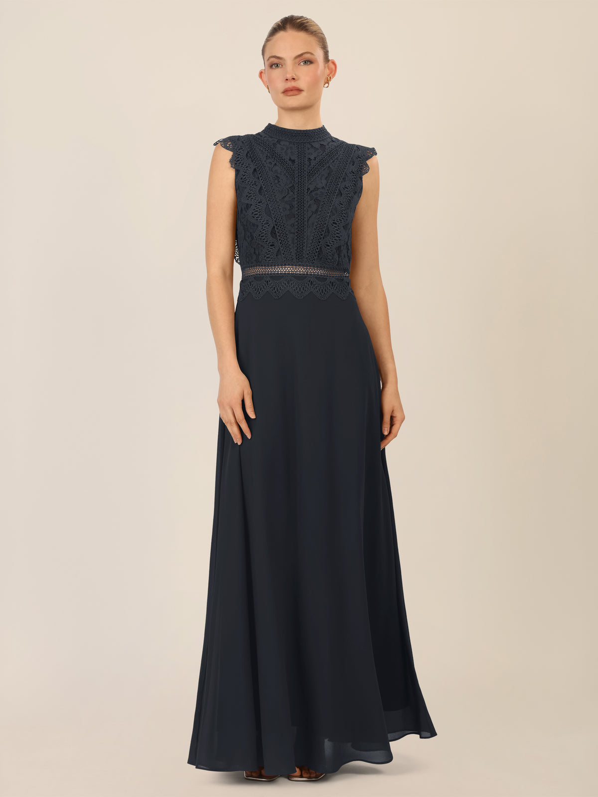 APART Abendkleid mit Spitze und transparentem Rückenteil | schwarz