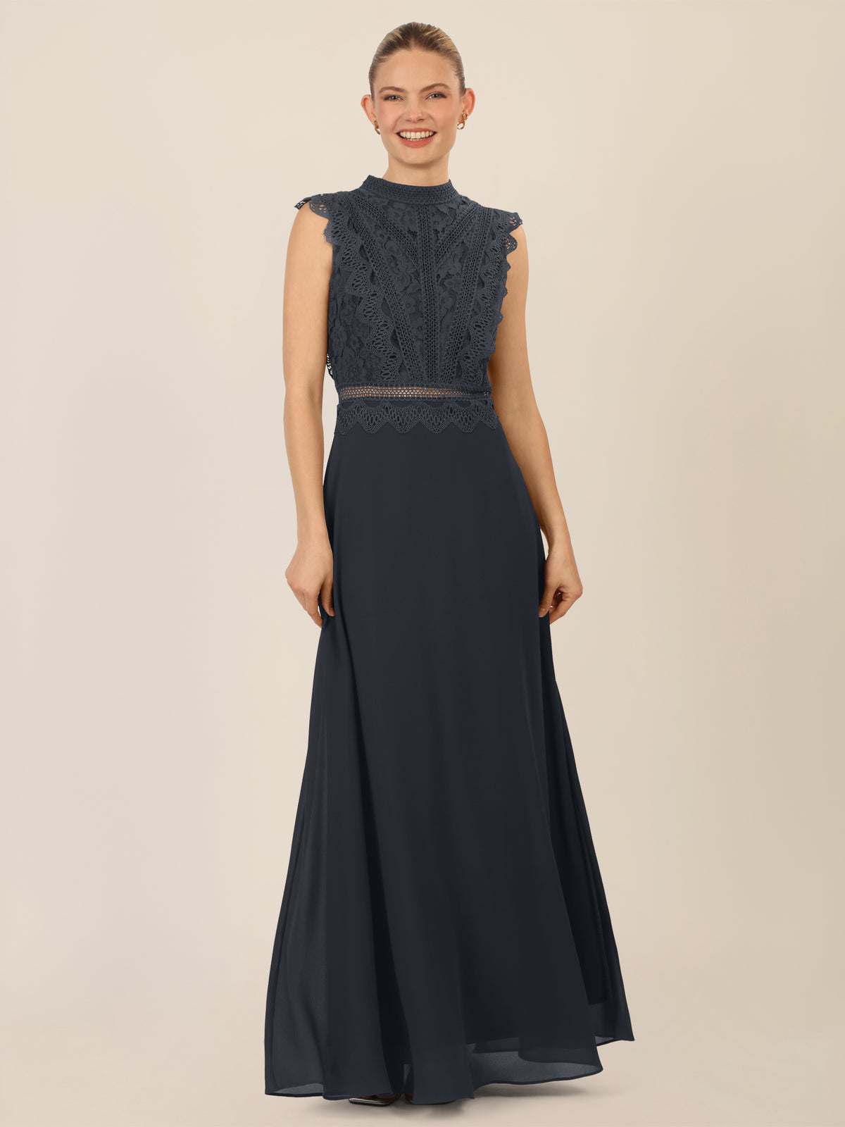 APART Abendkleid mit Spitze und transparentem Rückenteil | schwarz