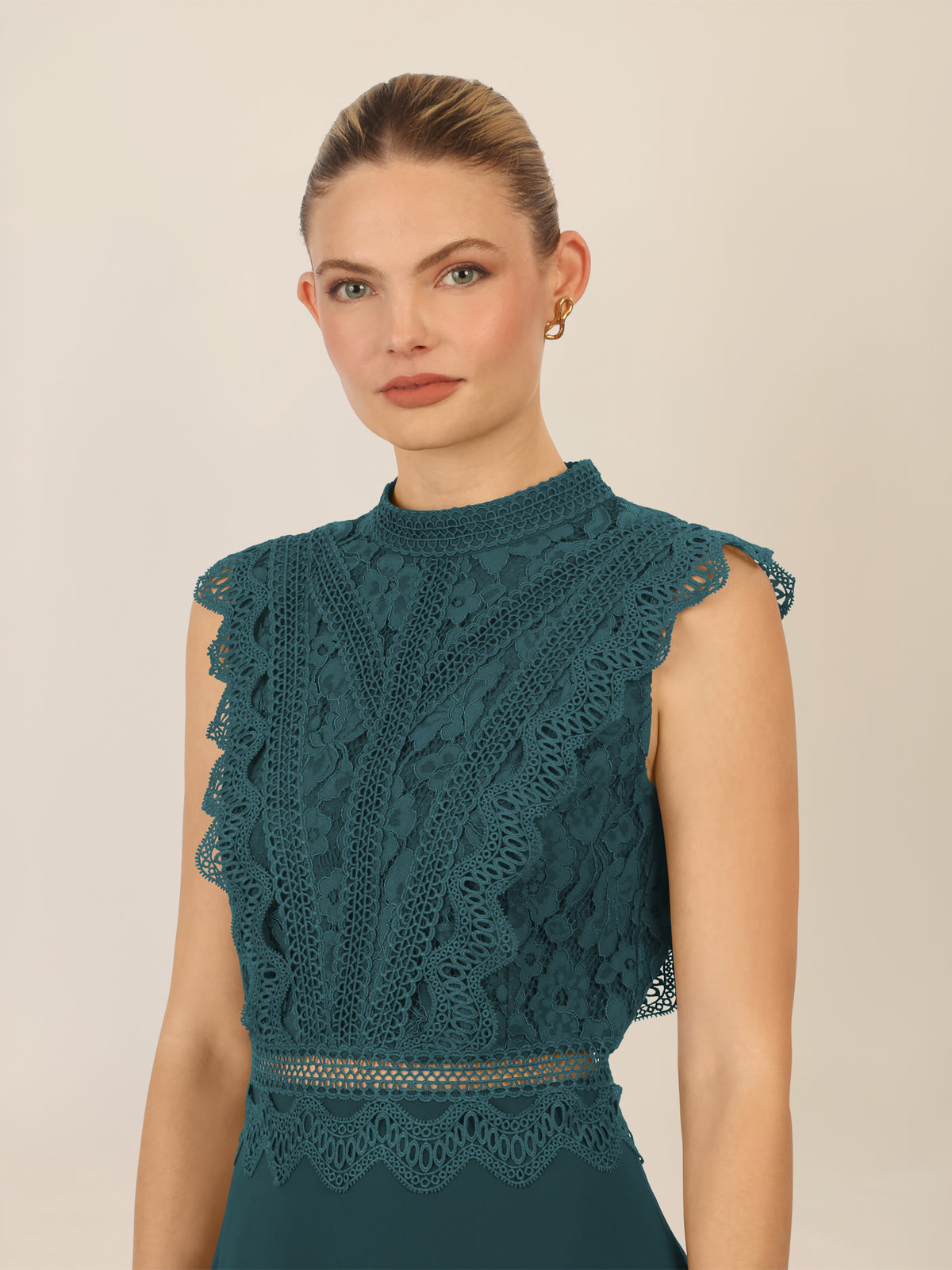 APART Abendkleid mit Spitze und transparentem Rückenteil | dunkelgrün