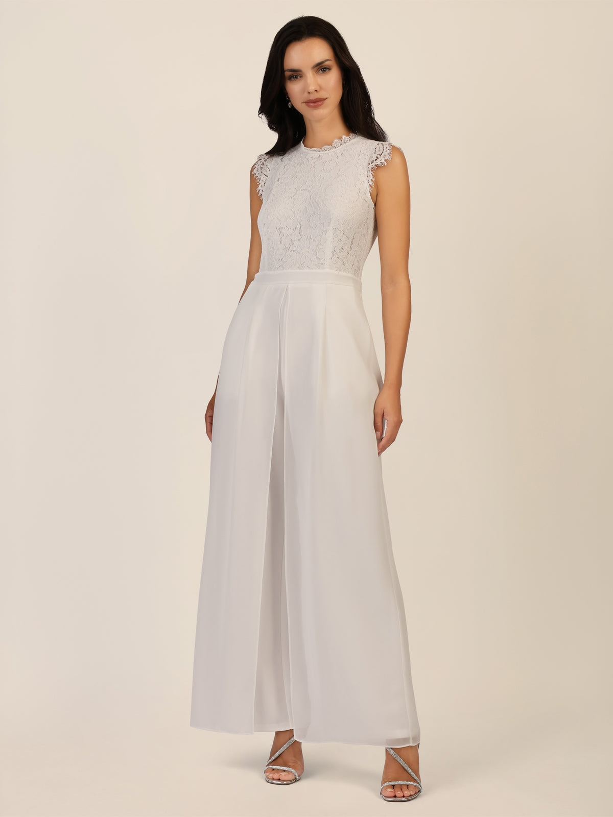 APART Overall mit Spitzenoberteil mit Spitzenoberteil und weitem Bein | creme