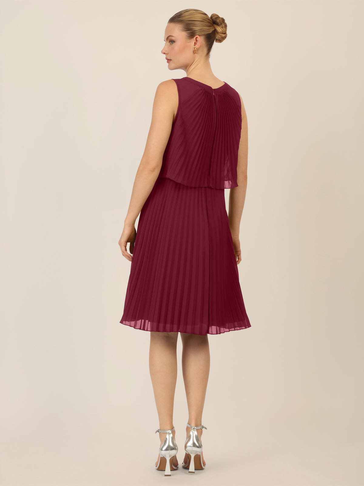 APART Chiffonkleid in Midilänge mit Lagenoptik | bordeauxrot
