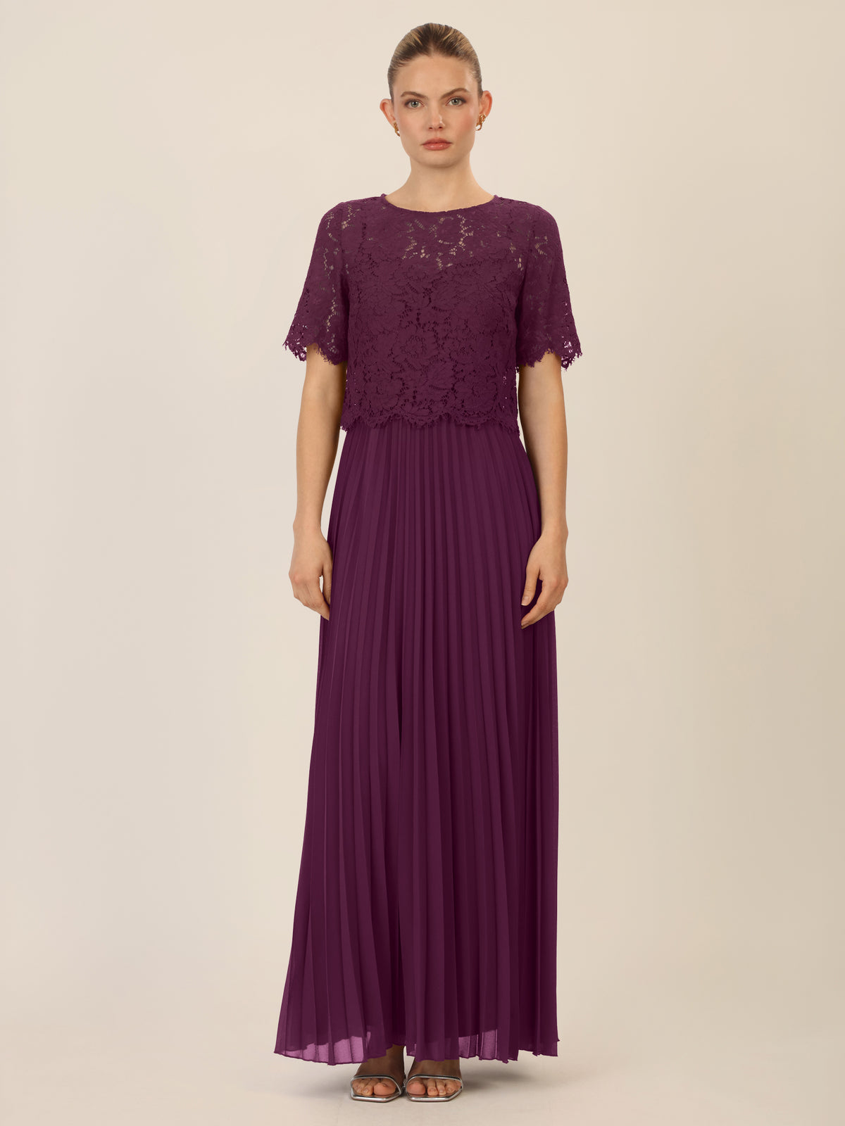 APART Abendkleid mit Spitzenjacke mit Spitzenoberteil und Plisseerock | dunkel lila
