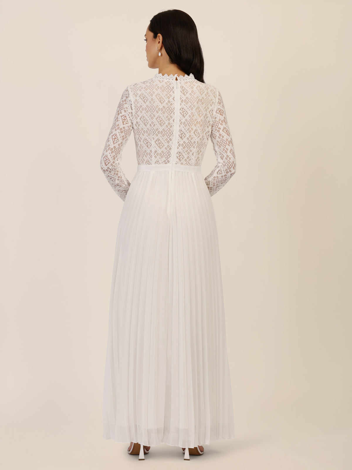 APART Abendkleid mit Plisseerock | creme