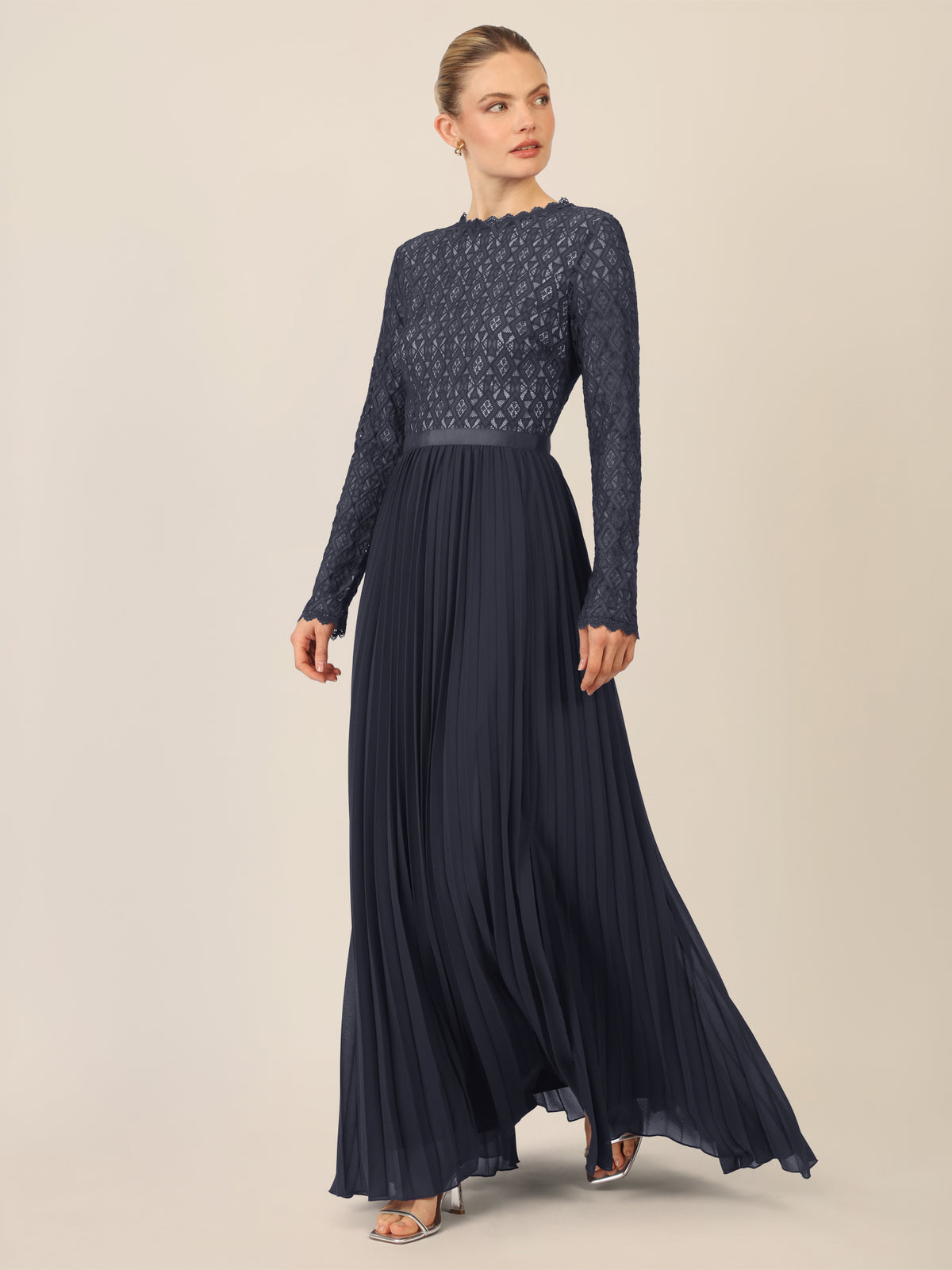 APART Abendkleid mit Plisseerock | nachtblau