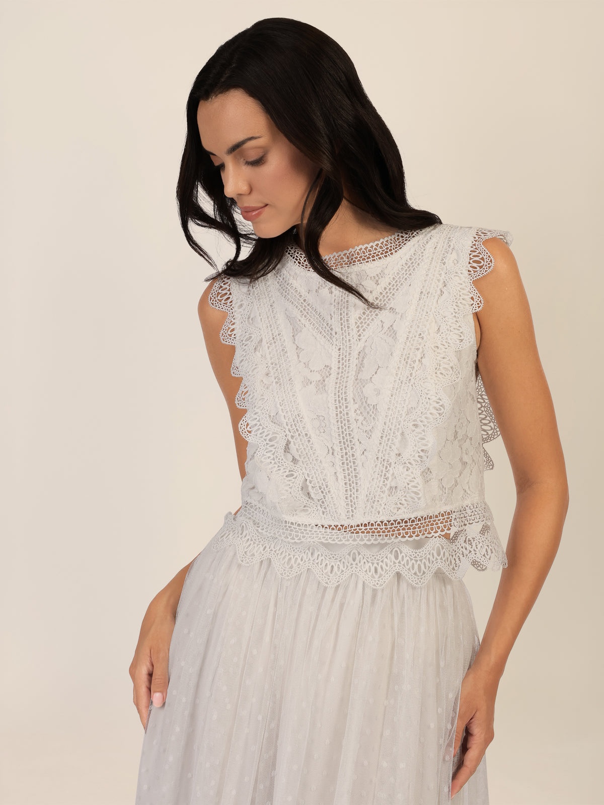 APART Spitzentop mit Spitzenkragen und Reißverschluss | creme