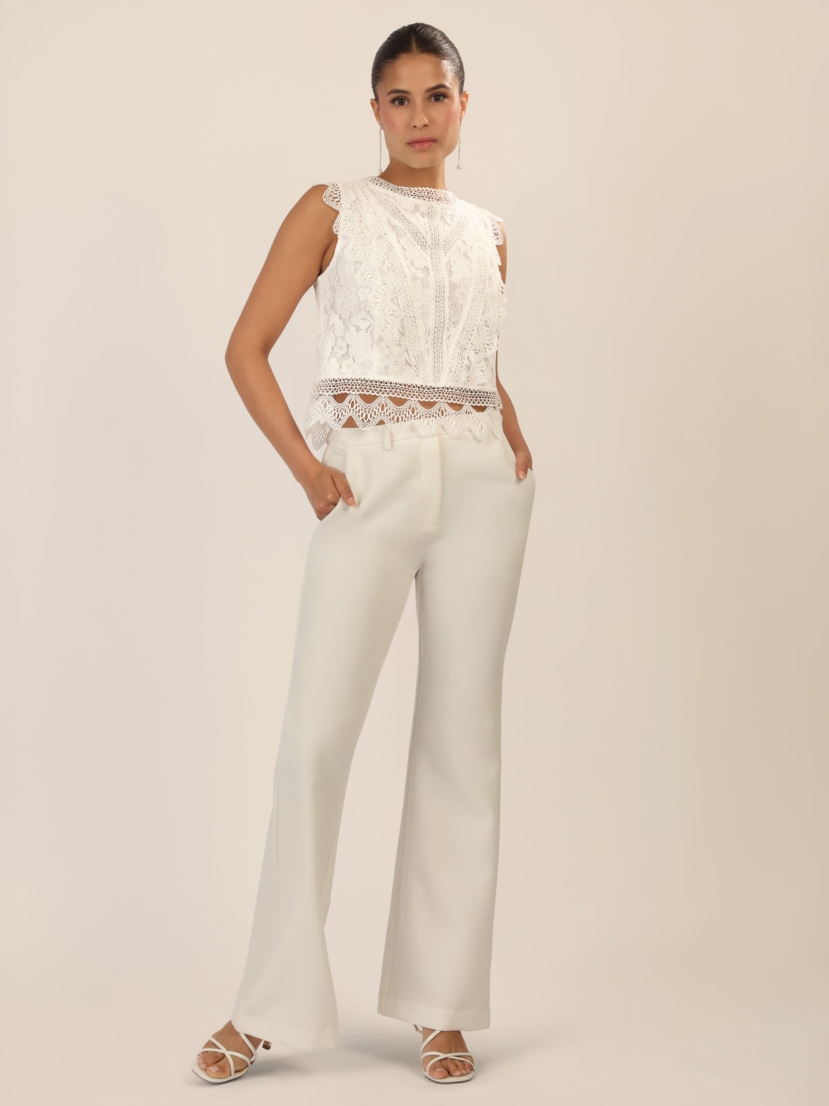 APART Spitzentop mit Spitzenkragen und Reißverschluss | creme