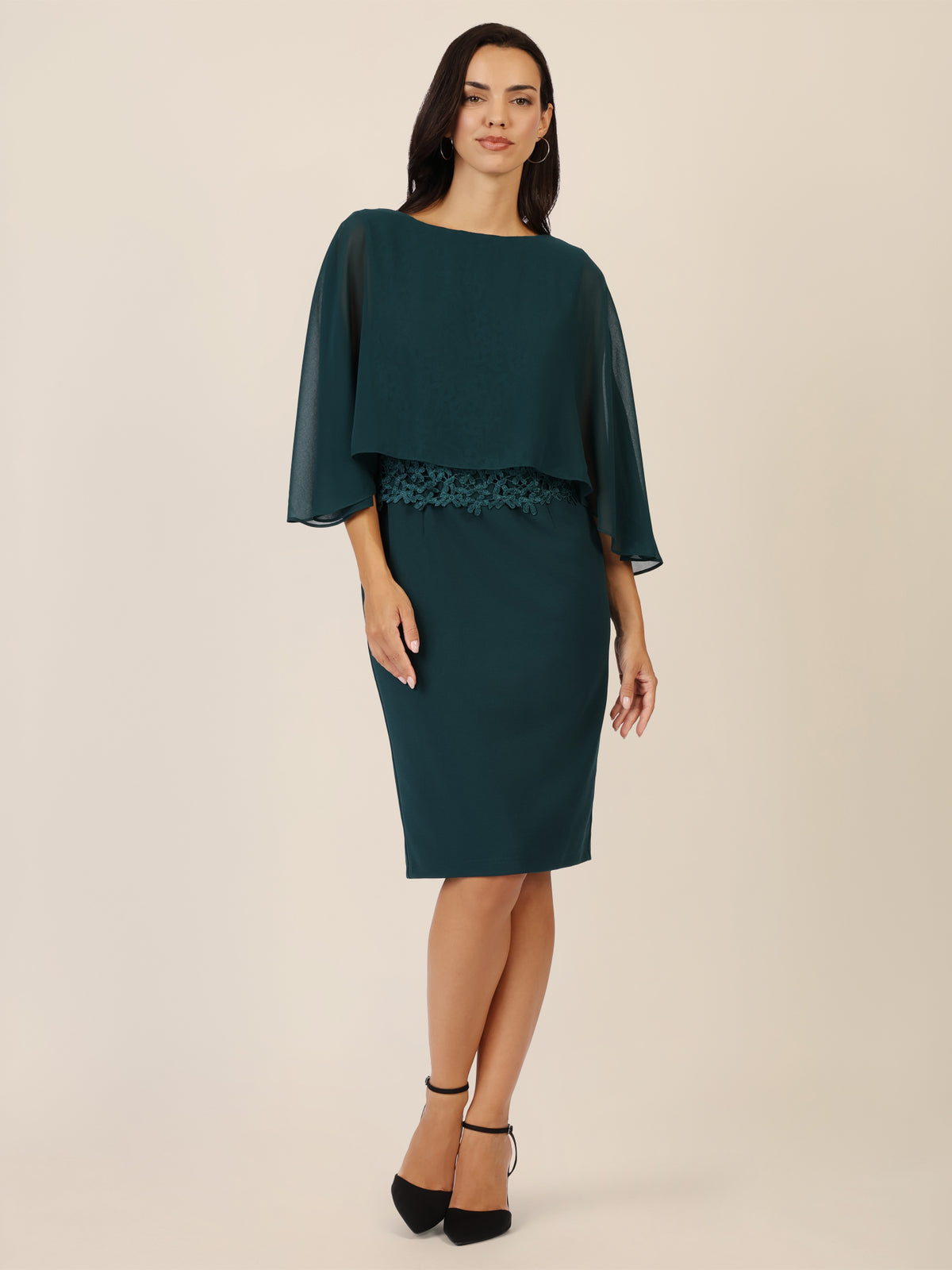 APART Kleid mit Chiffoncape in Lagenoptik mit Spitzenborte | dunkelgrün