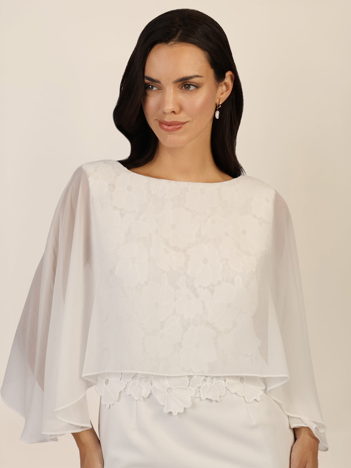 APART Kleid mit Chiffoncape in Lagenoptik mit Spitzenborte | creme