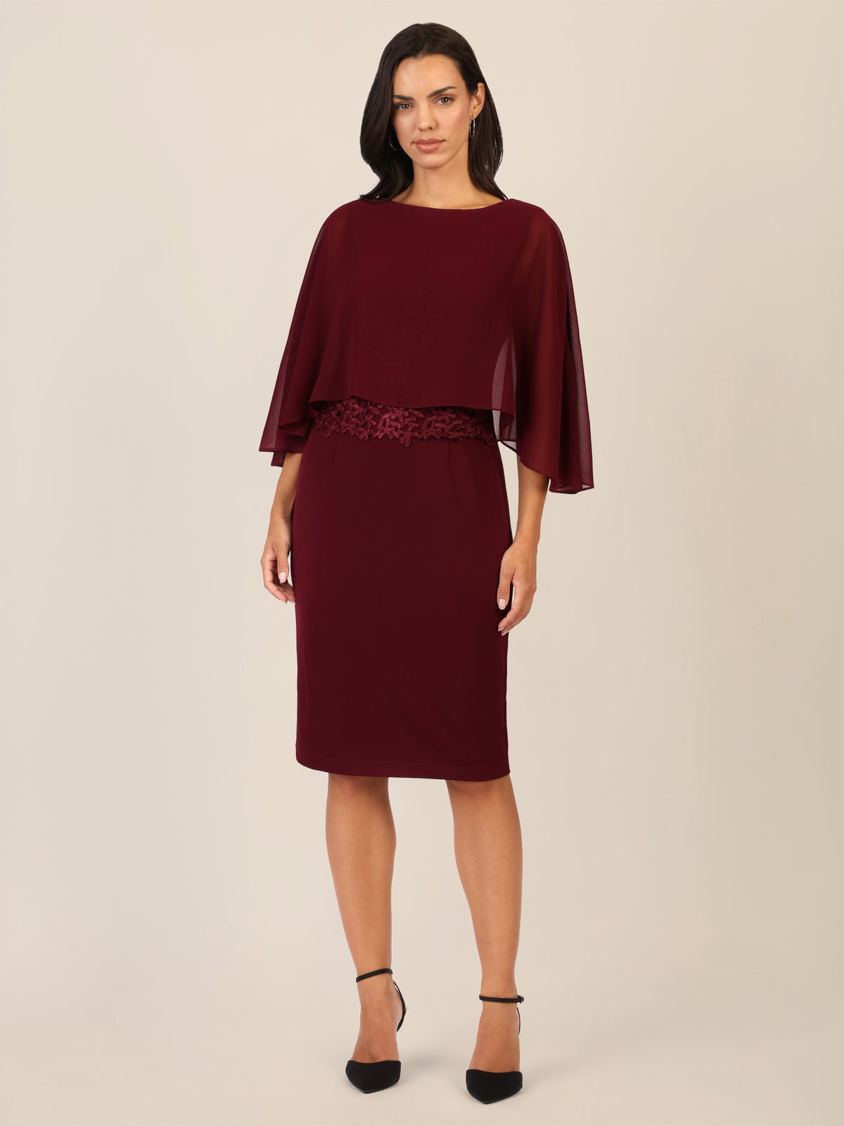 APART Kleid mit Chiffoncape in Lagenoptik mit Spitzenborte | bordeauxrot