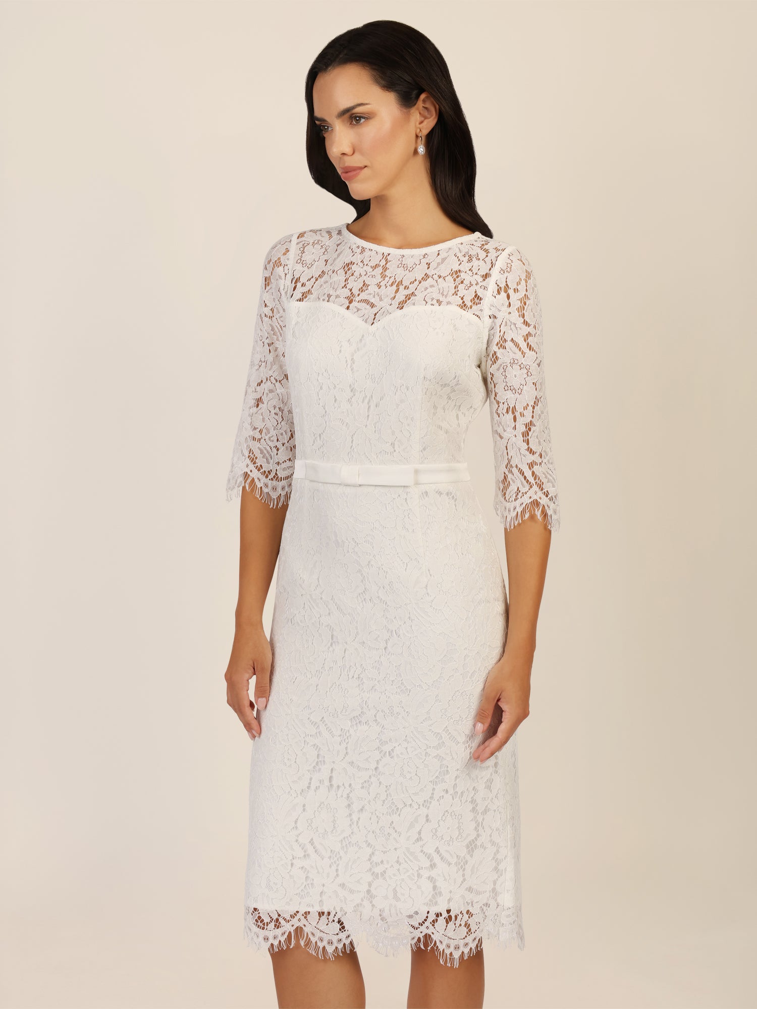 APART Spitzenkleid mit Schleifen-Gürtel | creme
