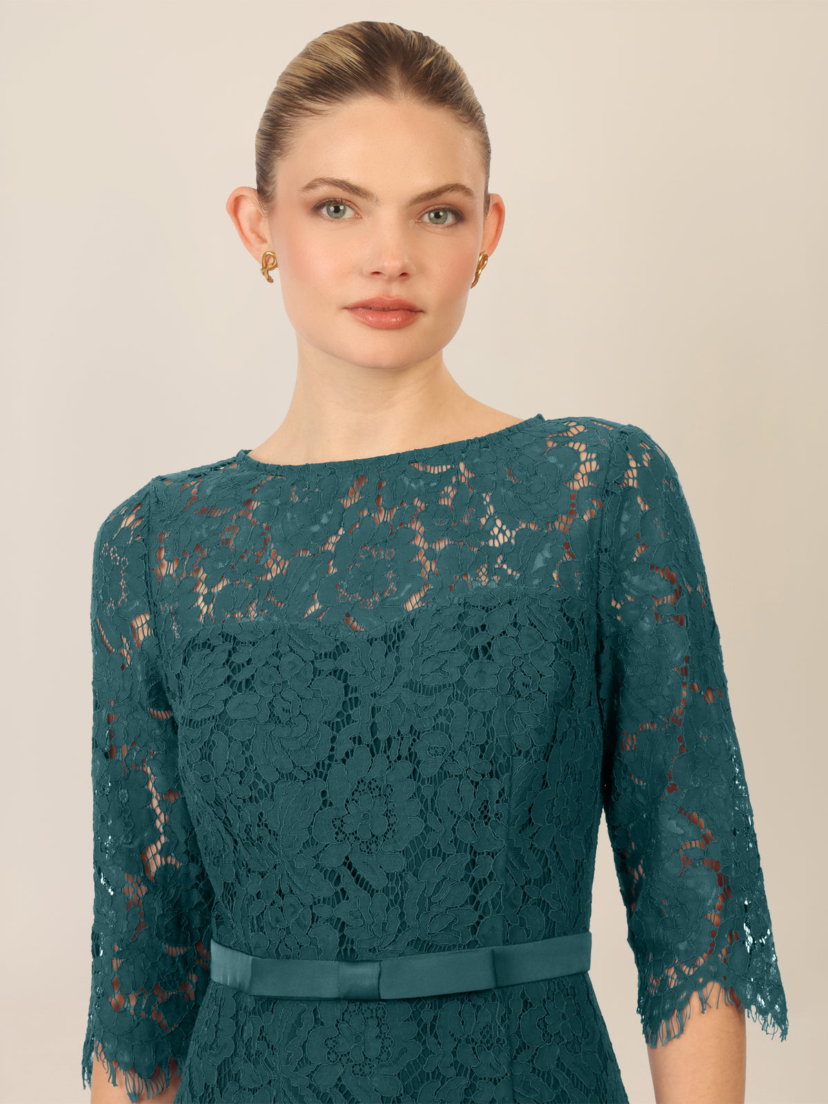 APART Spitzenkleid mit Schleifen-Gürtel | dunkelgrün