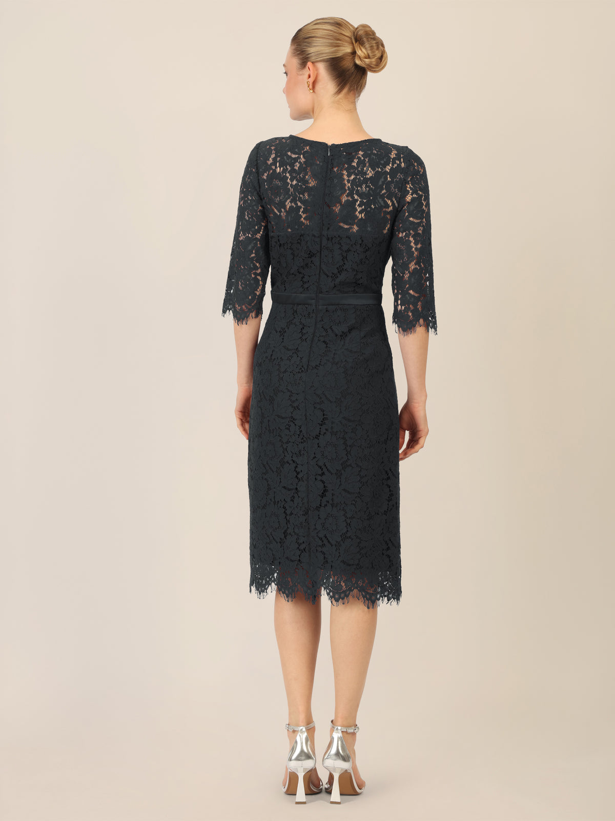 APART Spitzenkleid mit Schleifen-Gürtel | schwarz
