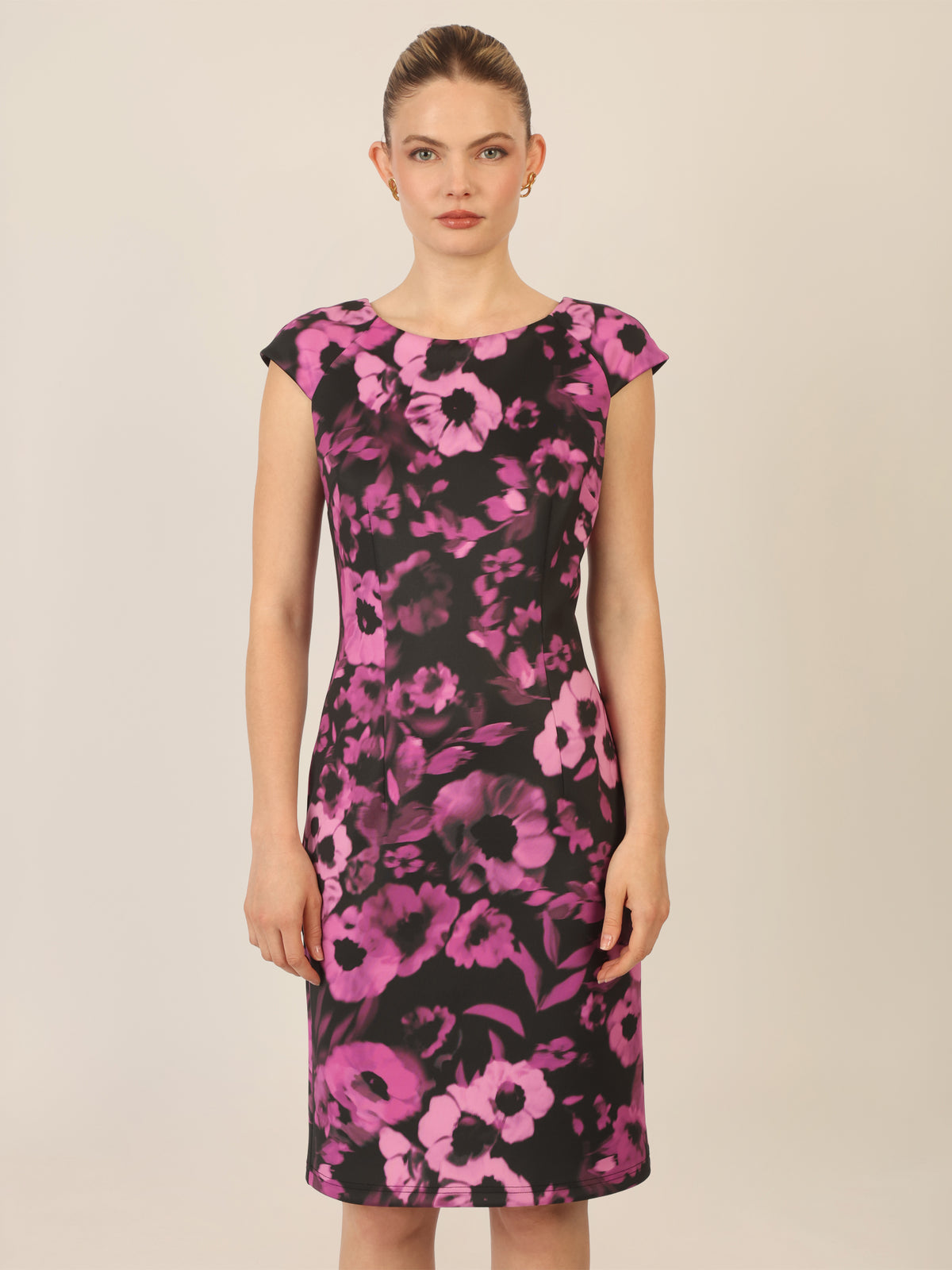 APART Jerseykleid aus einer allover bedruckten Scuba Ware | schwarz-multicolor