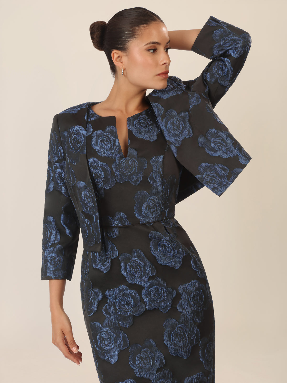 APART Jacquardbolero mit Rosenmuster | schwarz-nachtblau