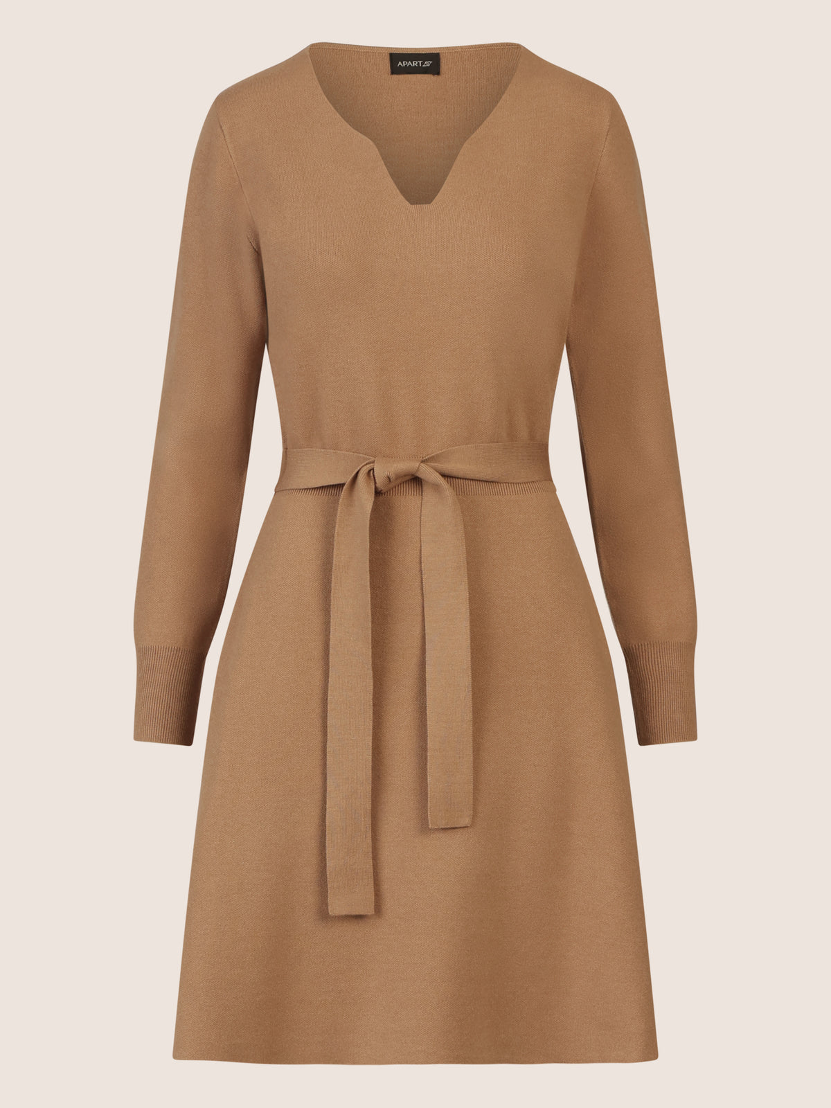 APART Strickkleid mit V-Ausschnitt | camel